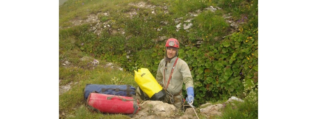 Експедиция в пропастта Кузгун( -1400 м) в Турция и   международната експедиция Крубер-Вороня 2013