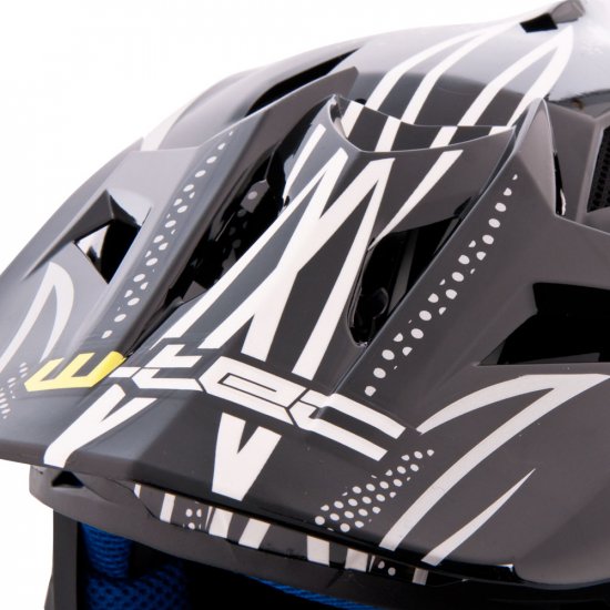 Велосипеден шлем W-TEC AP-42 черно-сребърен